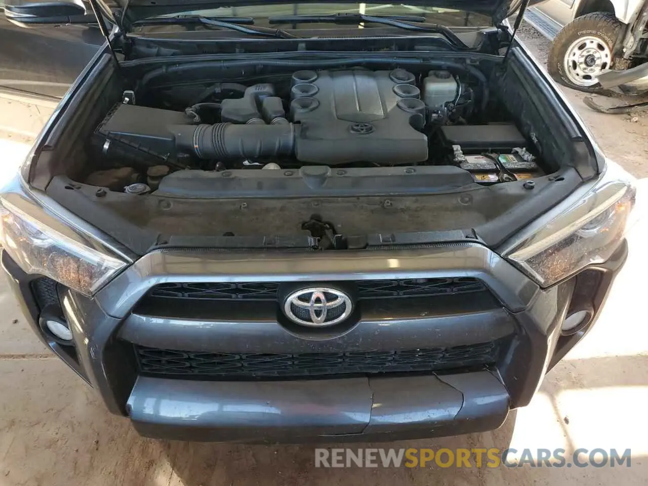12 Photograph of a damaged car JTEBU5JR1K5690012 TOYOTA 4RUNNER 2019