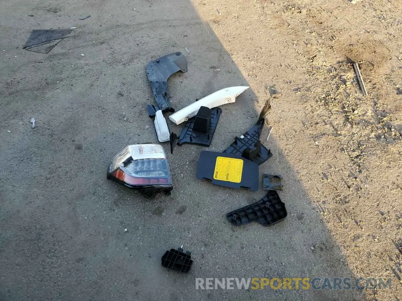 13 Photograph of a damaged car JTEBU5JR1K5693427 TOYOTA 4RUNNER 2019