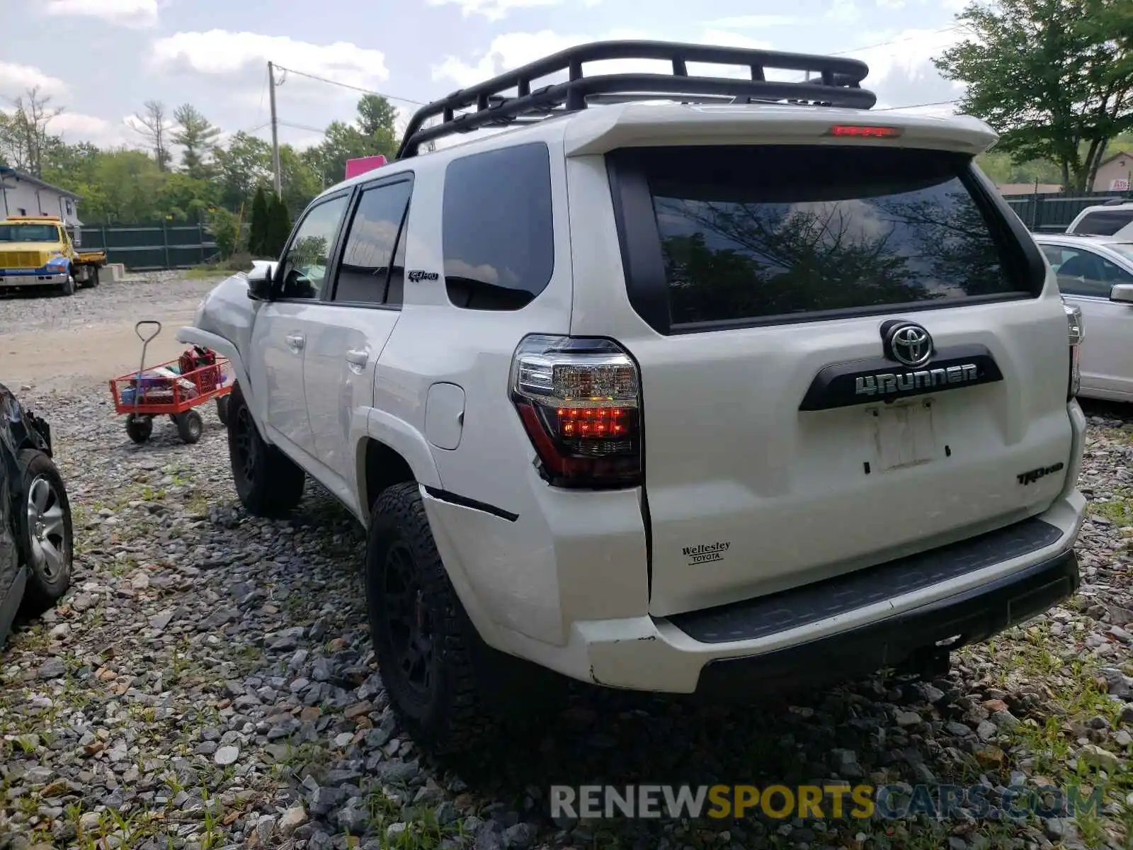 3 Photograph of a damaged car JTEBU5JR1K5696781 TOYOTA 4RUNNER 2019