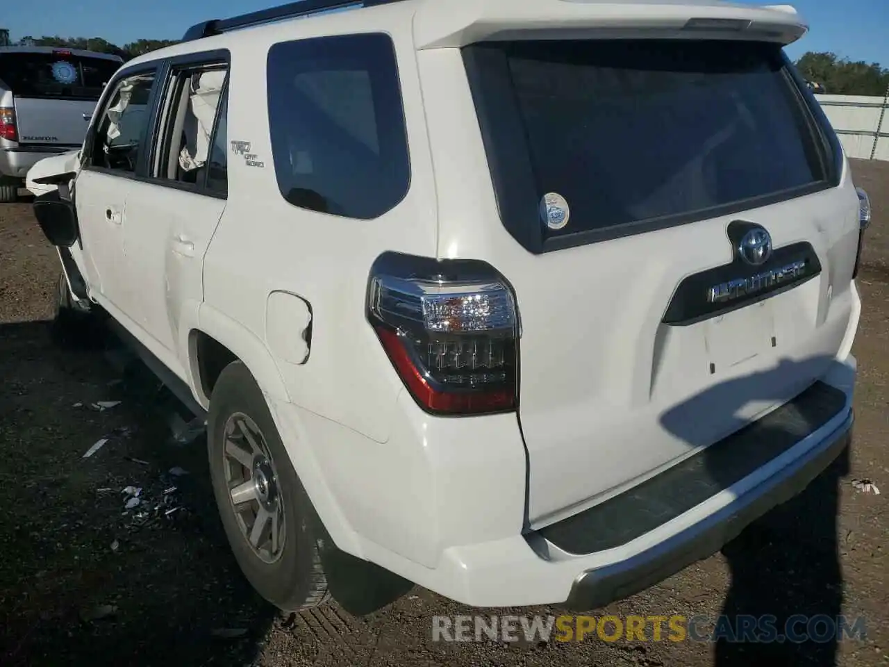 3 Photograph of a damaged car JTEBU5JR1K5702319 TOYOTA 4RUNNER 2019