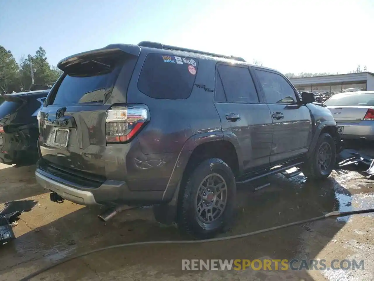 3 Photograph of a damaged car JTEBU5JR1K5719007 TOYOTA 4RUNNER 2019