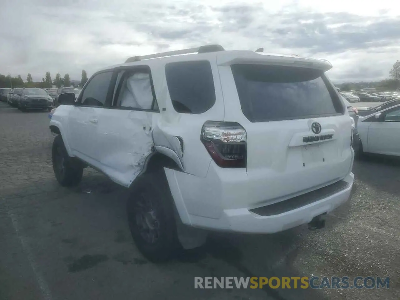 2 Photograph of a damaged car JTEBU5JR1K5720223 TOYOTA 4RUNNER 2019