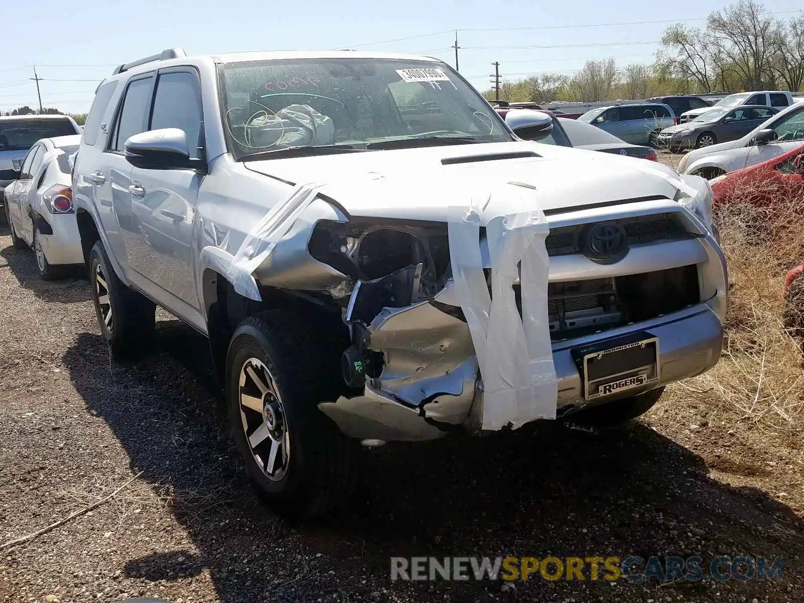 1 Photograph of a damaged car JTEBU5JR1K5722943 TOYOTA 4RUNNER 2019