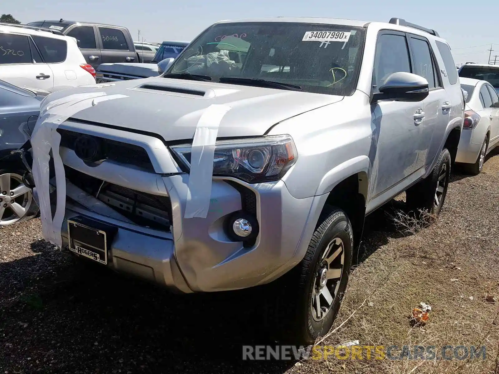 2 Photograph of a damaged car JTEBU5JR1K5722943 TOYOTA 4RUNNER 2019