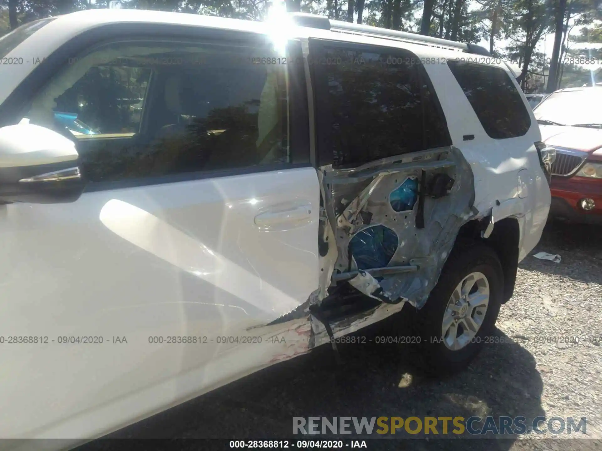 6 Photograph of a damaged car JTEBU5JR1K5722974 TOYOTA 4RUNNER 2019