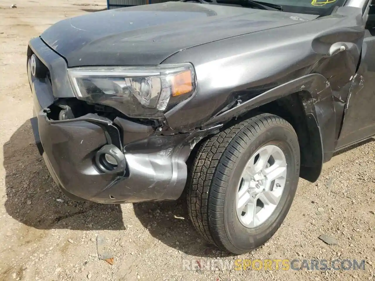 9 Photograph of a damaged car JTEBU5JR2K5630742 TOYOTA 4RUNNER 2019