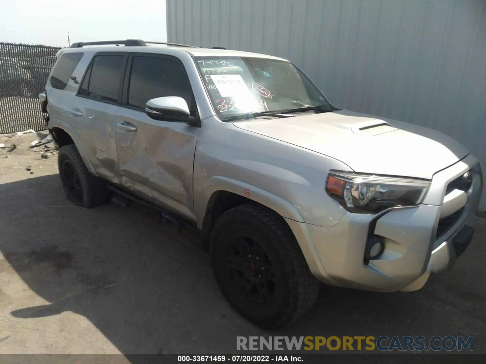 1 Photograph of a damaged car JTEBU5JR2K5639831 TOYOTA 4RUNNER 2019