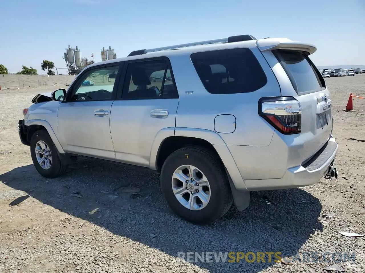 2 Photograph of a damaged car JTEBU5JR2K5640333 TOYOTA 4RUNNER 2019