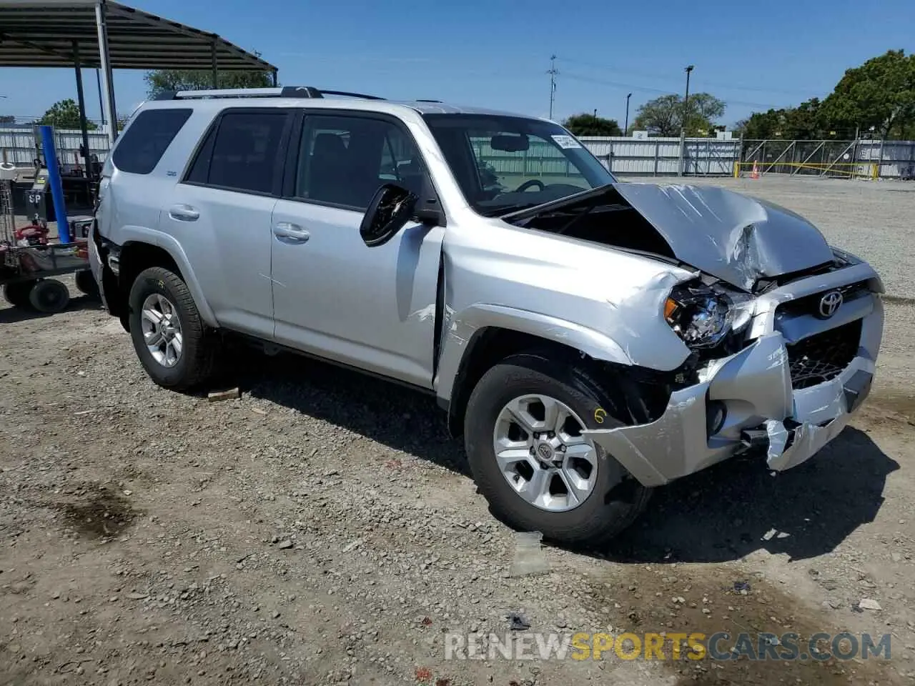 4 Photograph of a damaged car JTEBU5JR2K5640333 TOYOTA 4RUNNER 2019