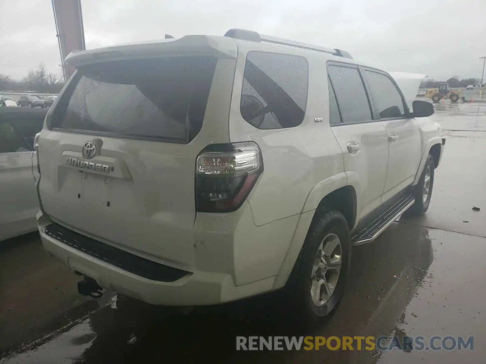 4 Photograph of a damaged car JTEBU5JR2K5650702 TOYOTA 4RUNNER 2019