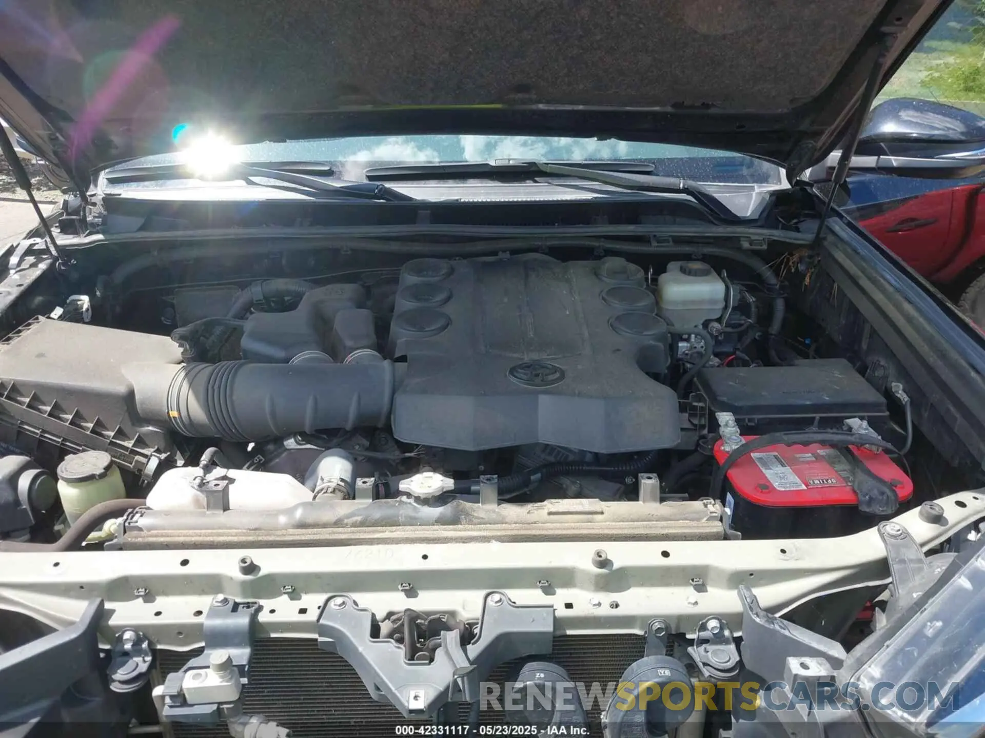 10 Photograph of a damaged car JTEBU5JR2K5655866 TOYOTA 4RUNNER 2019