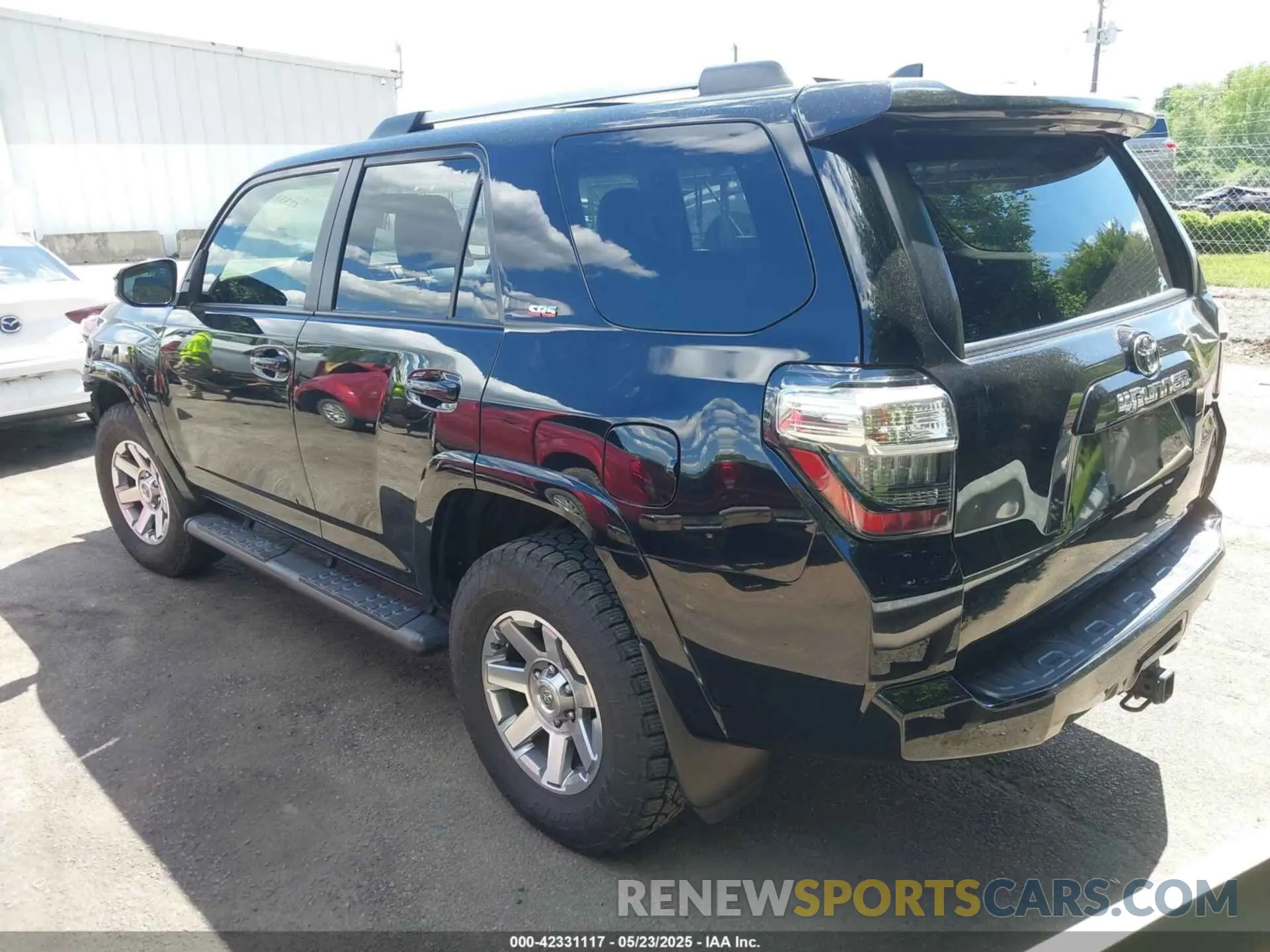 3 Photograph of a damaged car JTEBU5JR2K5655866 TOYOTA 4RUNNER 2019