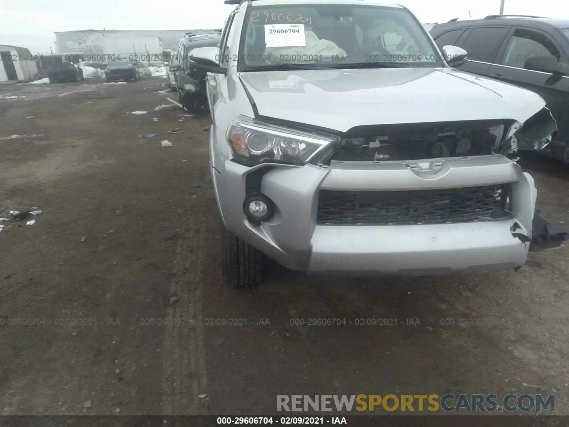 1 Photograph of a damaged car JTEBU5JR2K5658492 TOYOTA 4RUNNER 2019