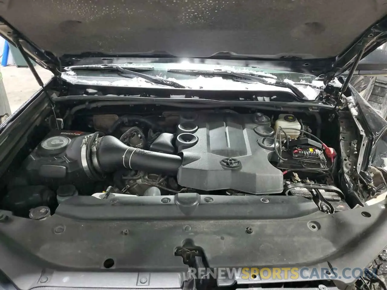 12 Photograph of a damaged car JTEBU5JR2K5659352 TOYOTA 4RUNNER 2019