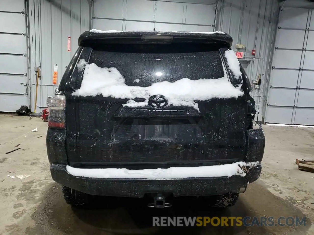 6 Photograph of a damaged car JTEBU5JR2K5659352 TOYOTA 4RUNNER 2019