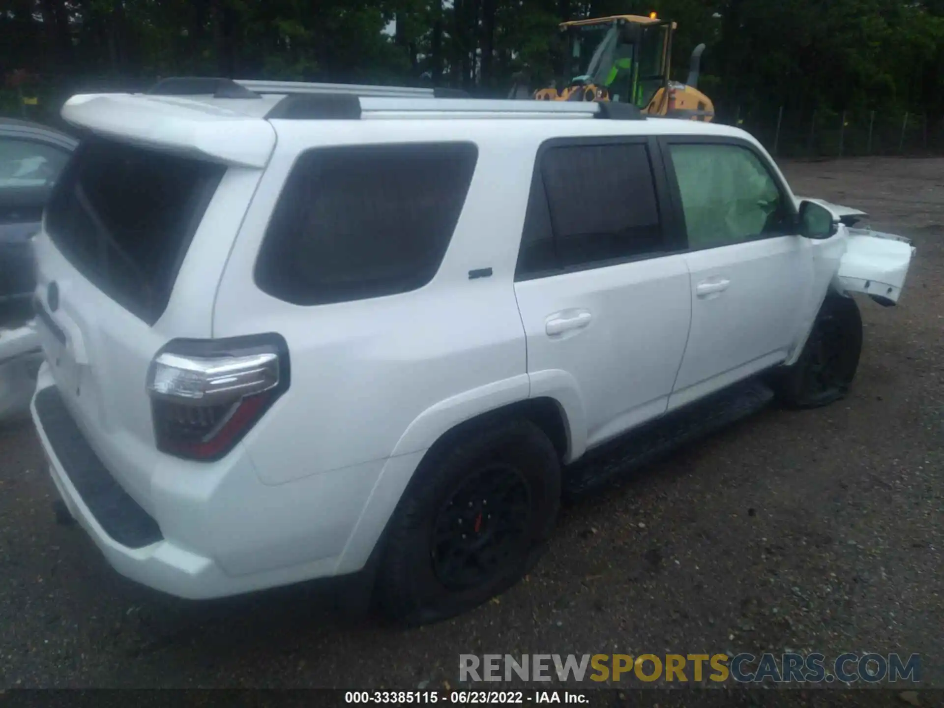 4 Photograph of a damaged car JTEBU5JR2K5666348 TOYOTA 4RUNNER 2019