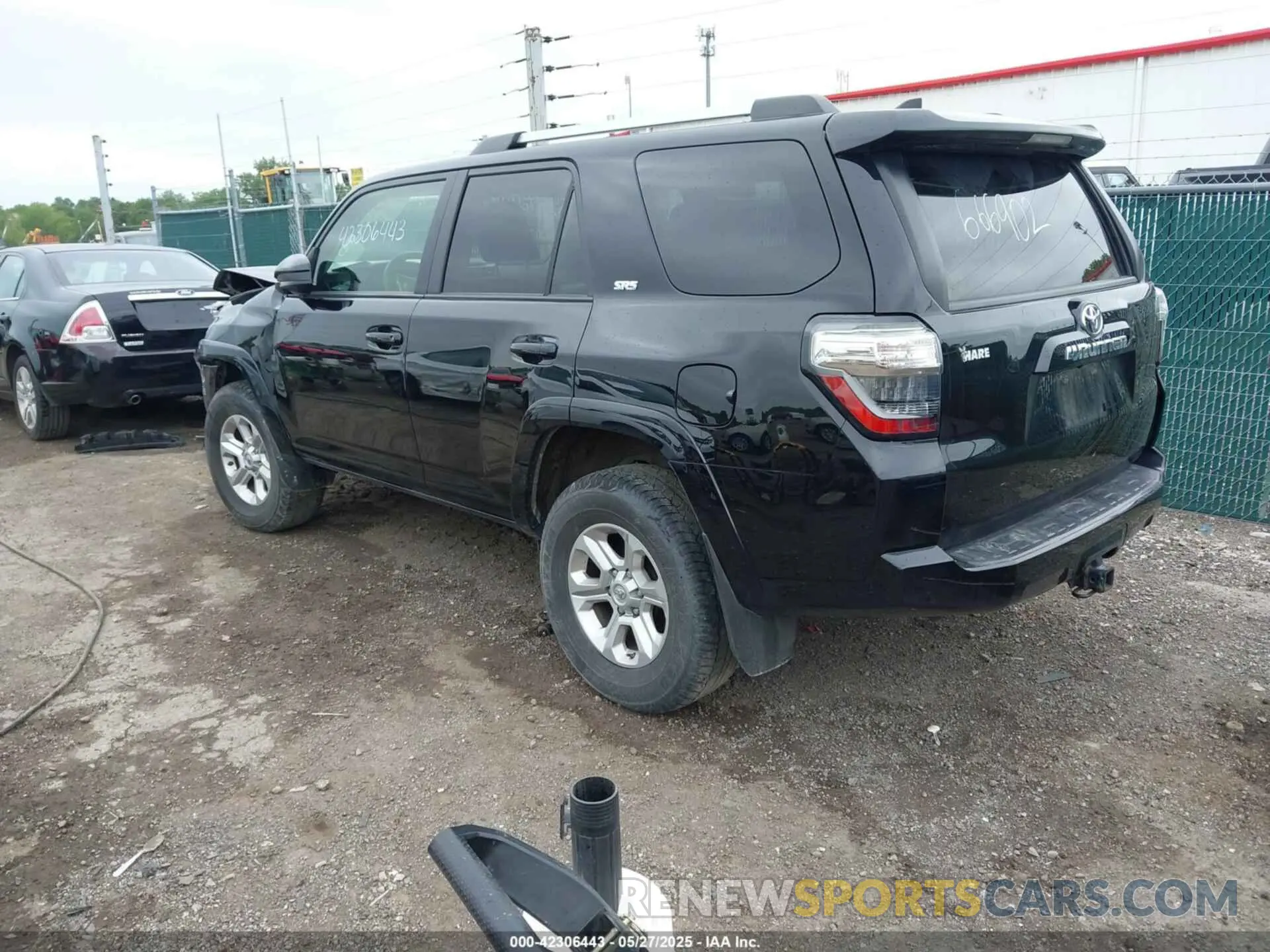3 Photograph of a damaged car JTEBU5JR2K5666902 TOYOTA 4RUNNER 2019