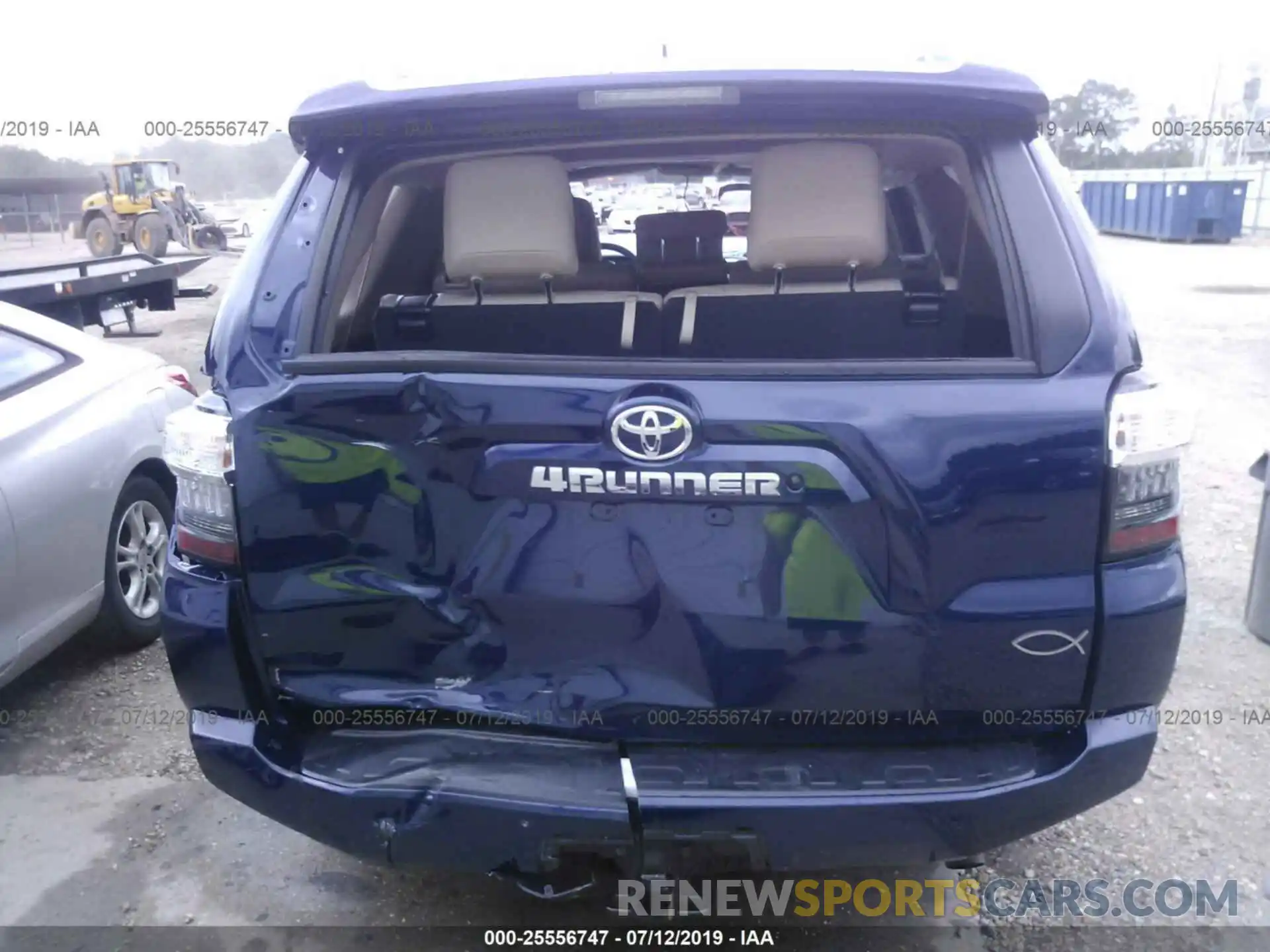 8 Photograph of a damaged car JTEBU5JR2K5667323 TOYOTA 4RUNNER 2019