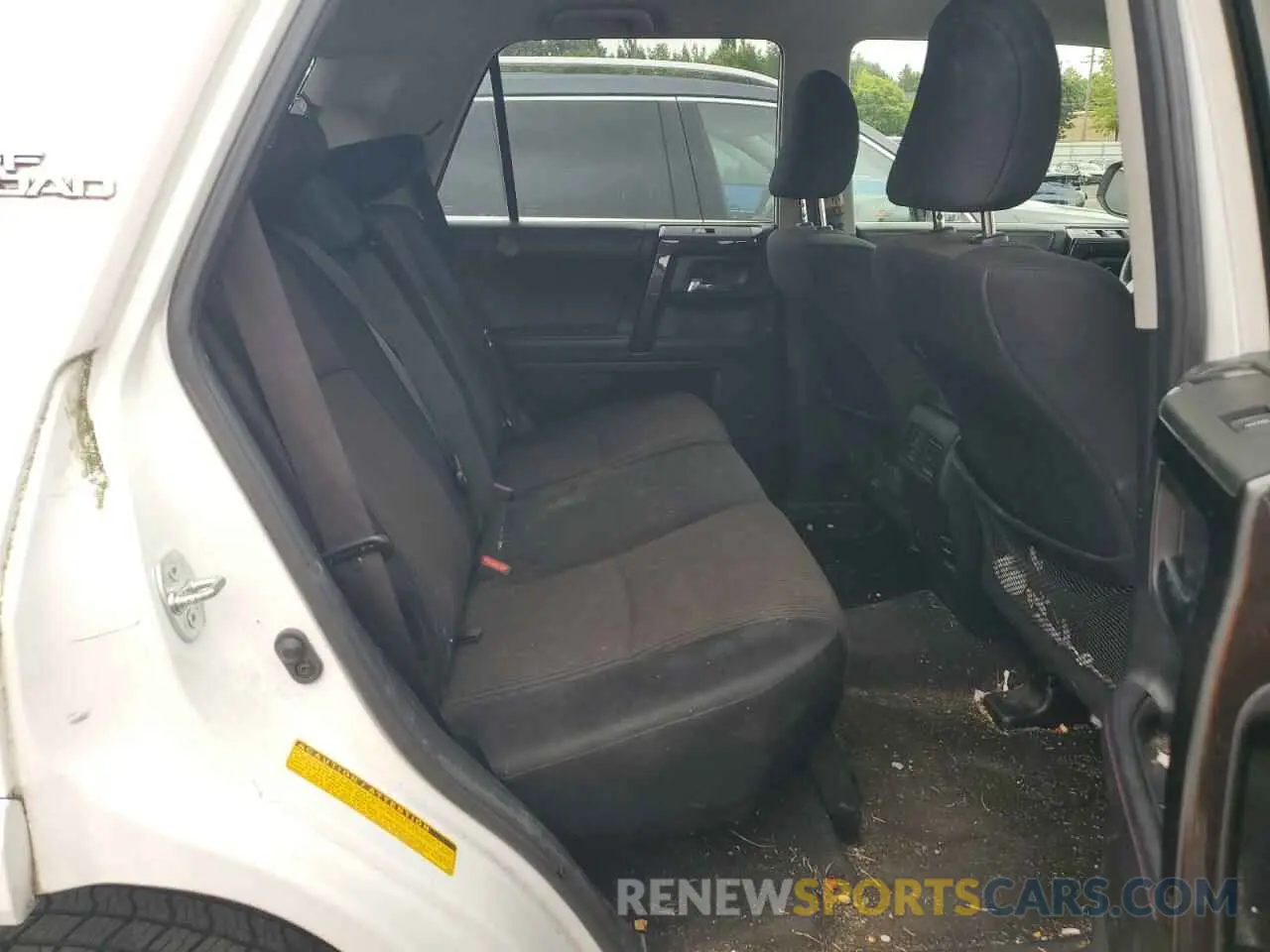 10 Photograph of a damaged car JTEBU5JR2K5669167 TOYOTA 4RUNNER 2019