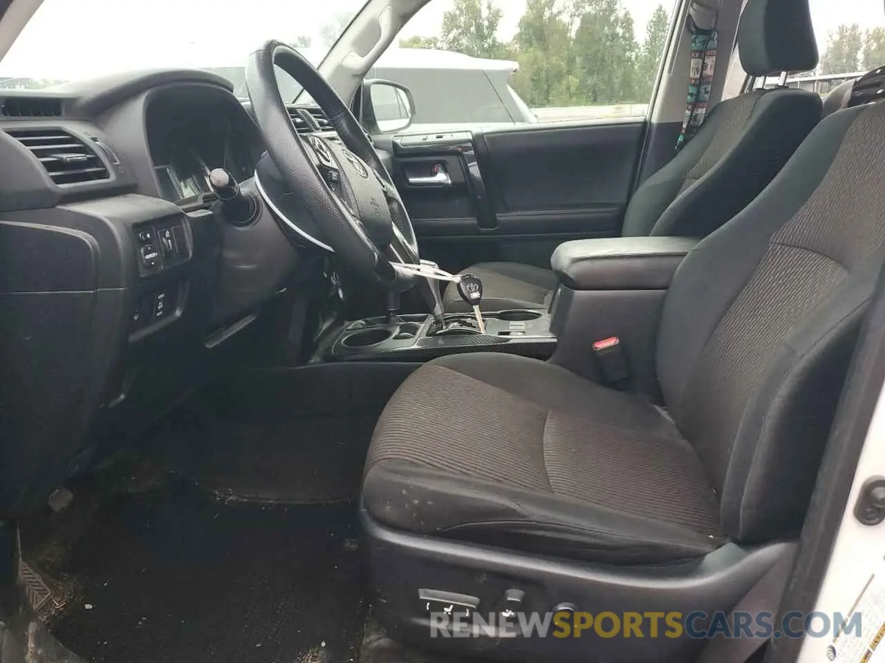 7 Photograph of a damaged car JTEBU5JR2K5669167 TOYOTA 4RUNNER 2019