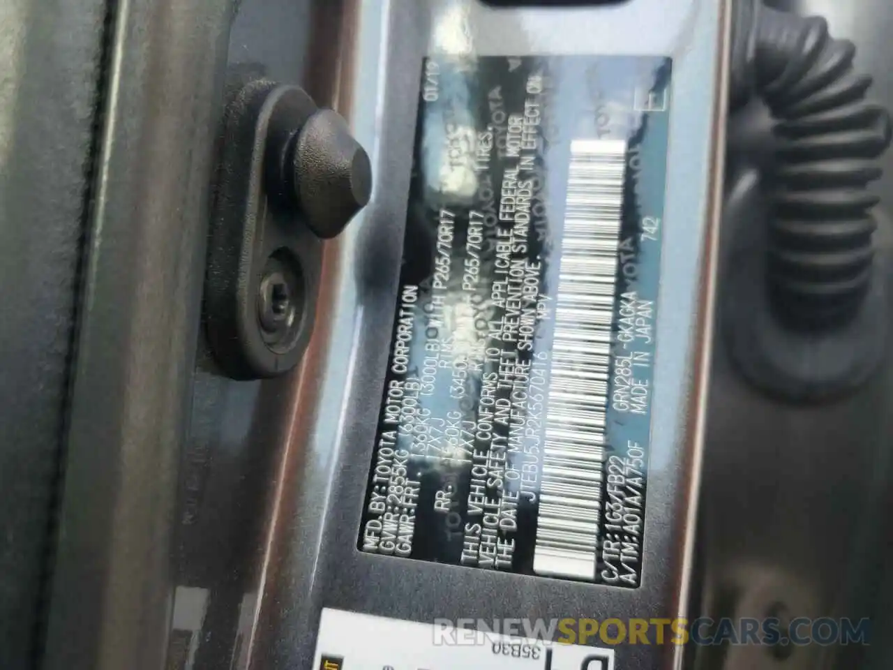 13 Photograph of a damaged car JTEBU5JR2K5670416 TOYOTA 4RUNNER 2019