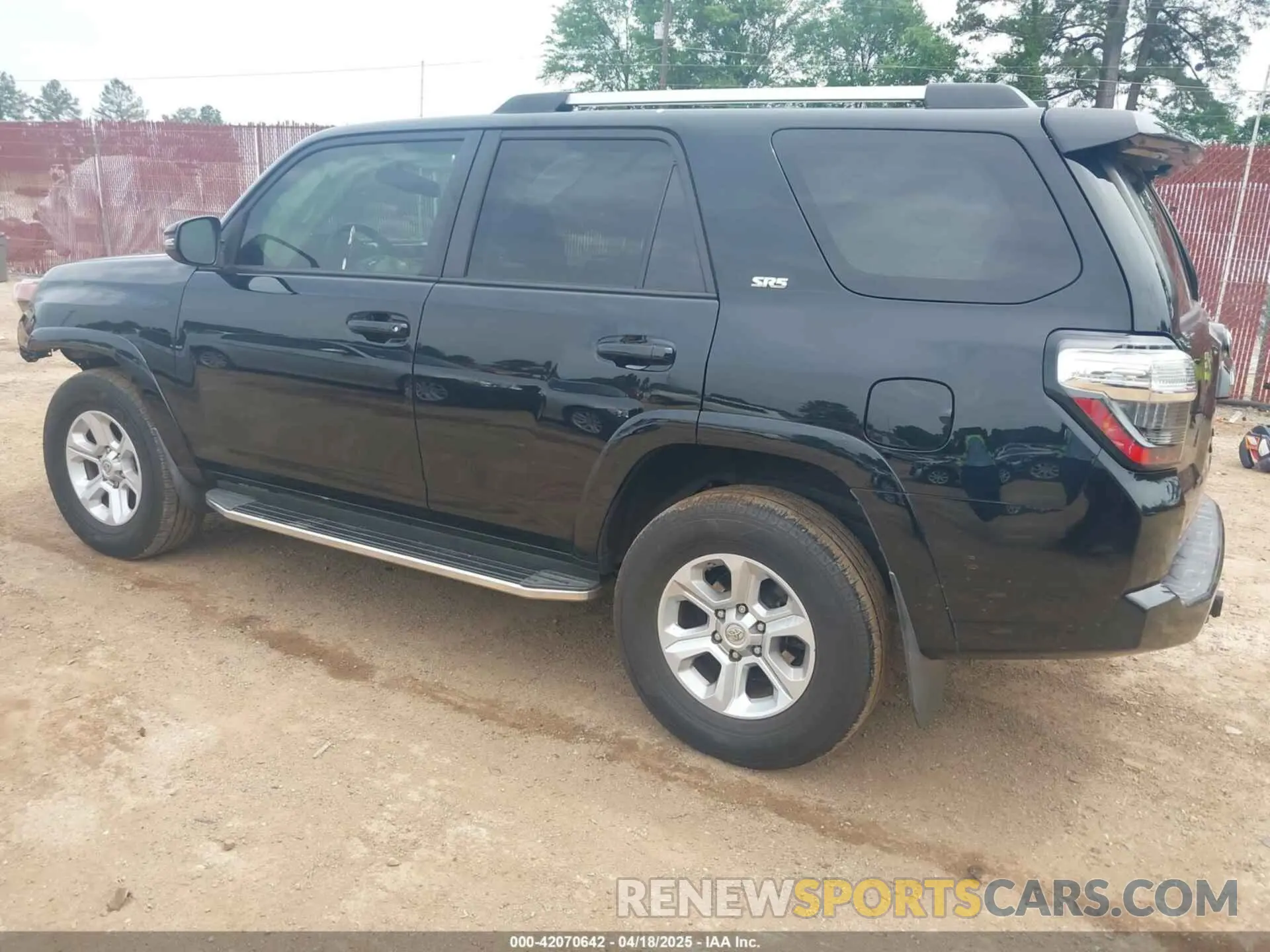 3 Photograph of a damaged car JTEBU5JR2K5676586 TOYOTA 4RUNNER 2019