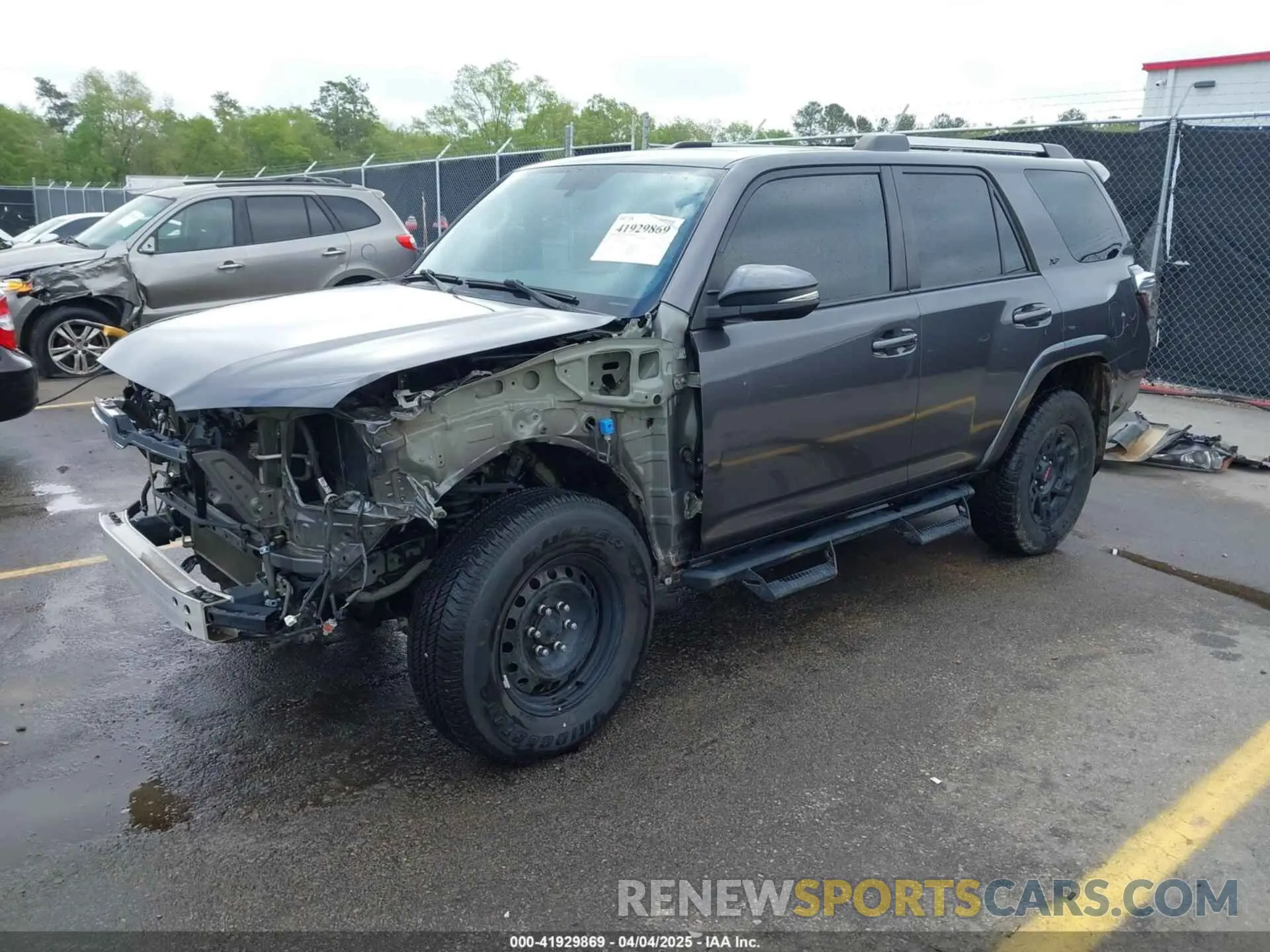 2 Photograph of a damaged car JTEBU5JR2K5681318 TOYOTA 4RUNNER 2019