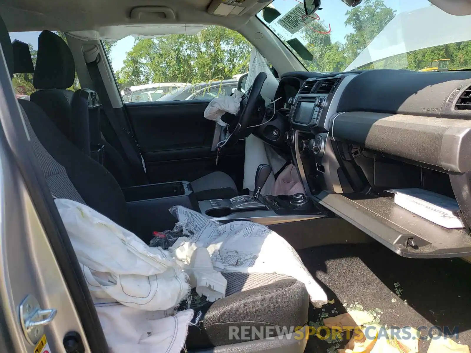 5 Photograph of a damaged car JTEBU5JR2K5683523 TOYOTA 4RUNNER 2019