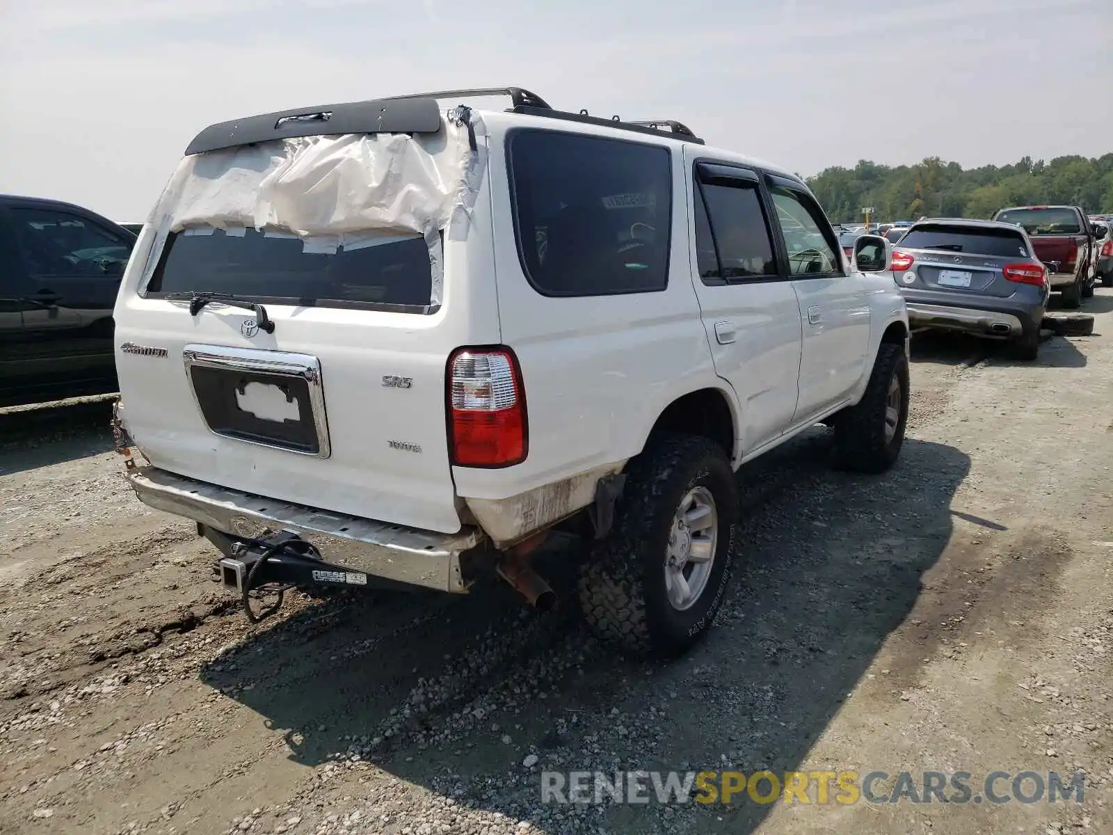 4 Photograph of a damaged car JTEBU5JR2K568891X TOYOTA 4RUNNER 2019