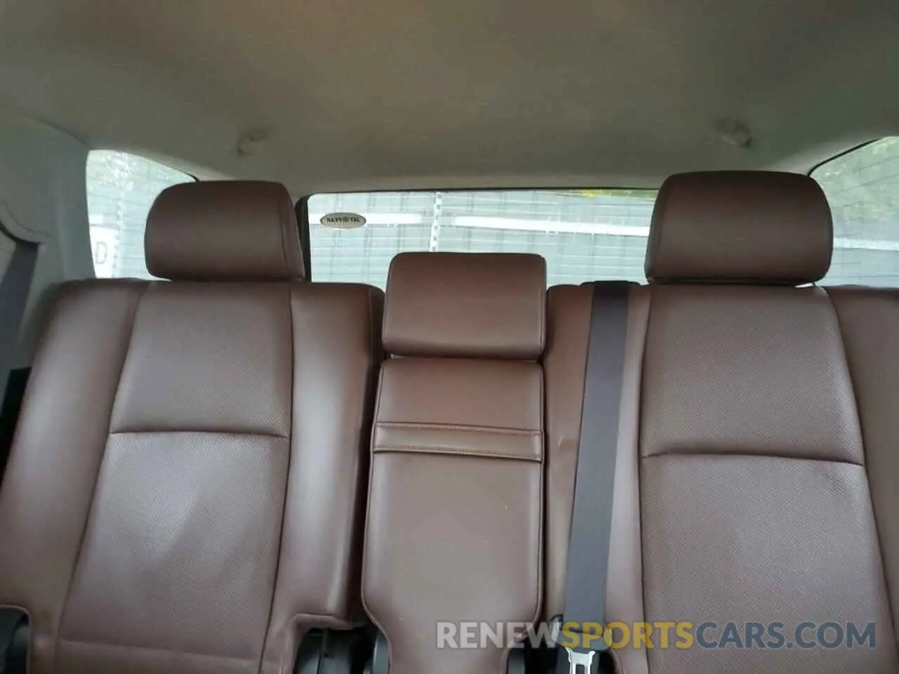 10 Photograph of a damaged car JTEBU5JR2K5690259 TOYOTA 4RUNNER 2019