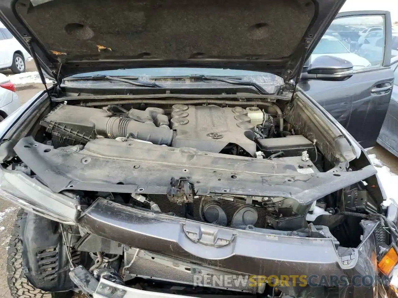 12 Photograph of a damaged car JTEBU5JR2K5695493 TOYOTA 4RUNNER 2019