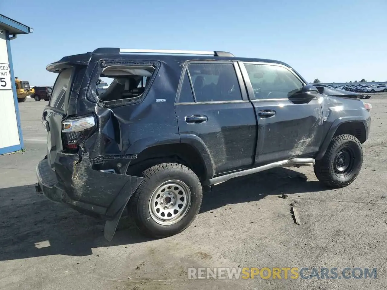 3 Photograph of a damaged car JTEBU5JR2K5709375 TOYOTA 4RUNNER 2019