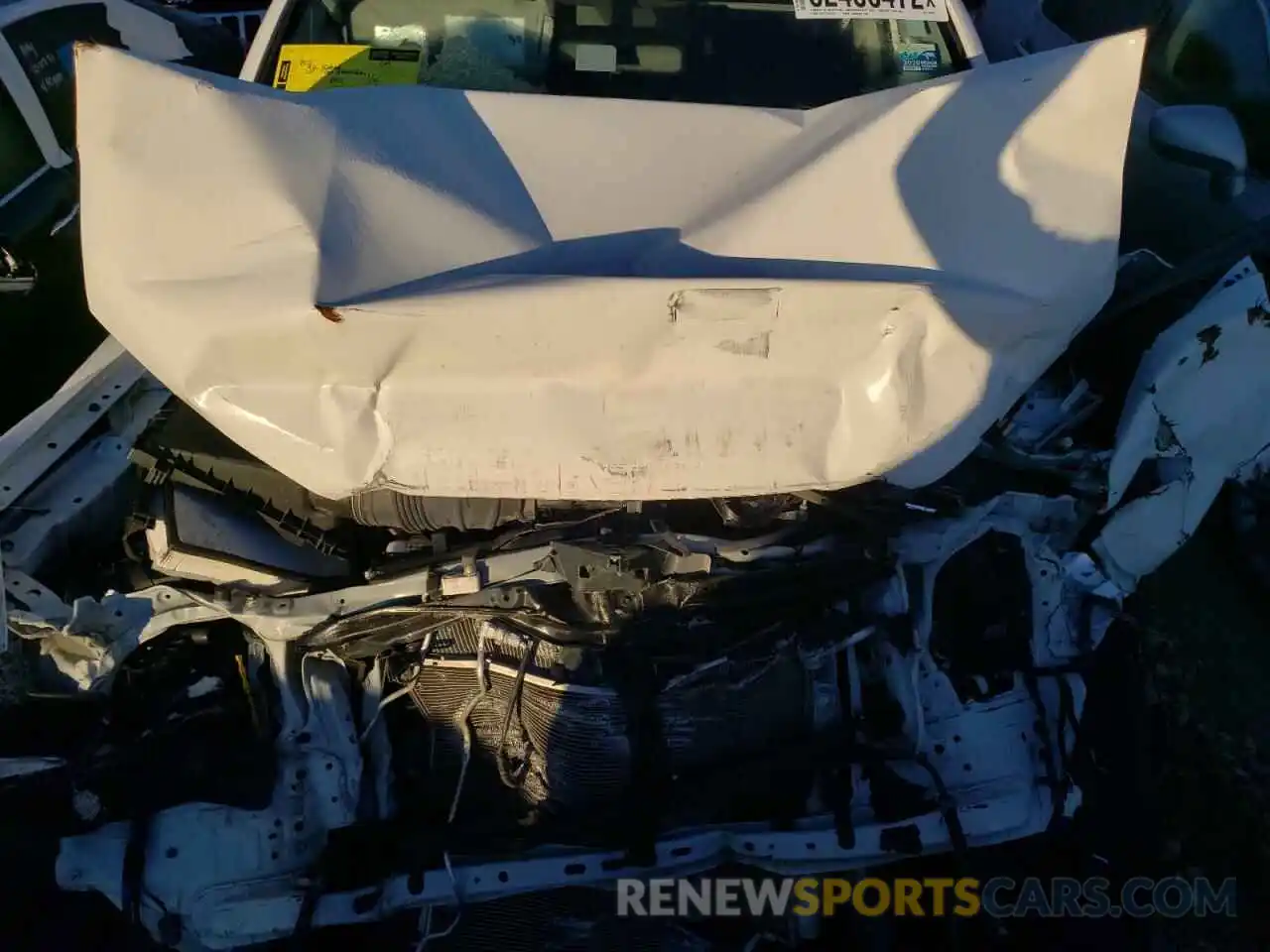 7 Photograph of a damaged car JTEBU5JR2K5717959 TOYOTA 4RUNNER 2019