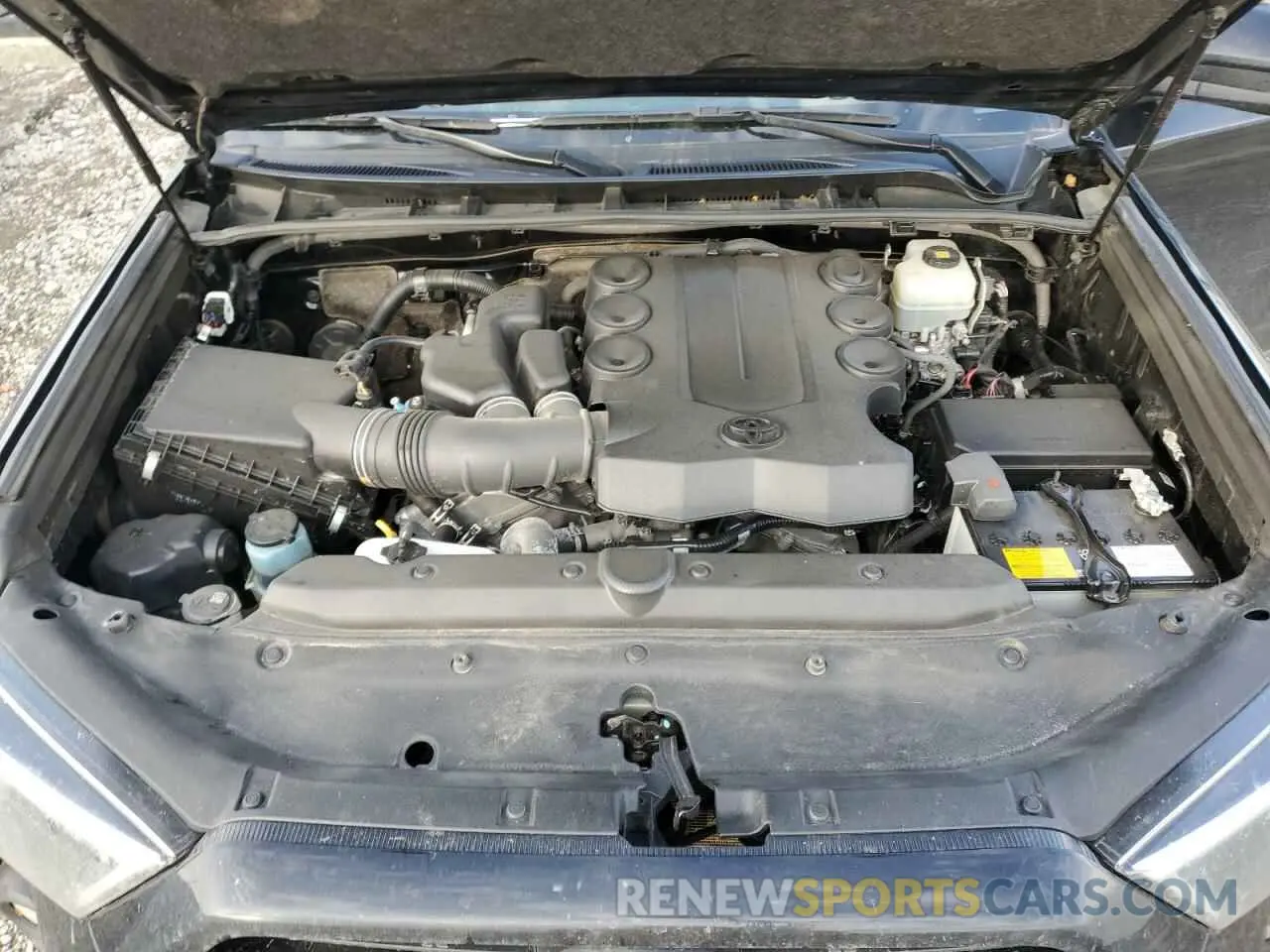 12 Photograph of a damaged car JTEBU5JR2K5718948 TOYOTA 4RUNNER 2019