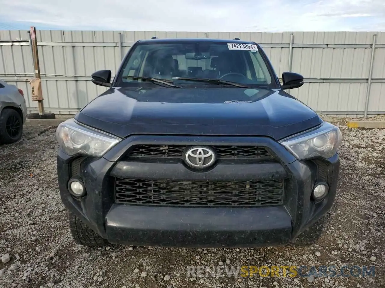 5 Photograph of a damaged car JTEBU5JR2K5718948 TOYOTA 4RUNNER 2019