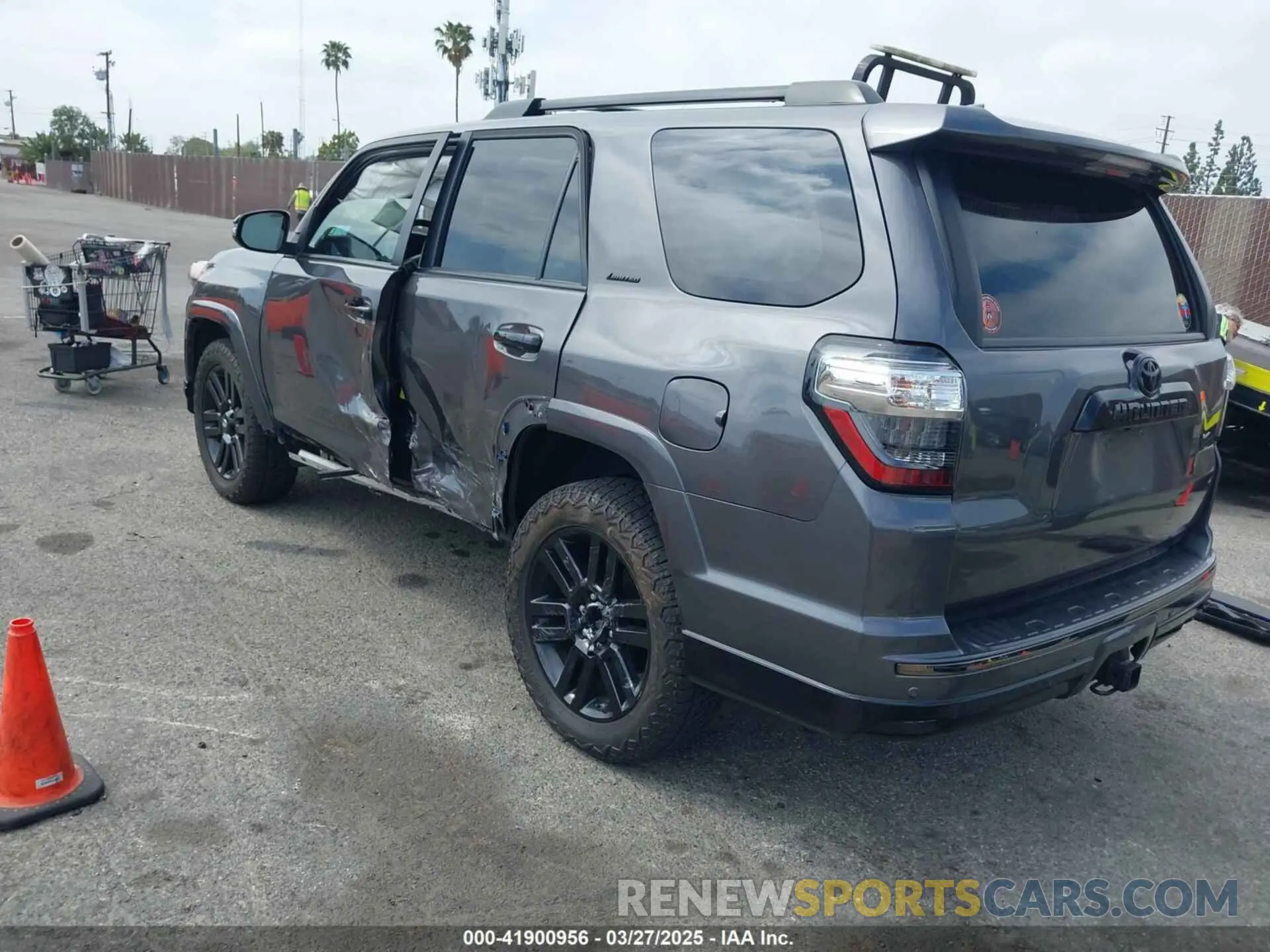 3 Photograph of a damaged car JTEBU5JR3K5619796 TOYOTA 4RUNNER 2019
