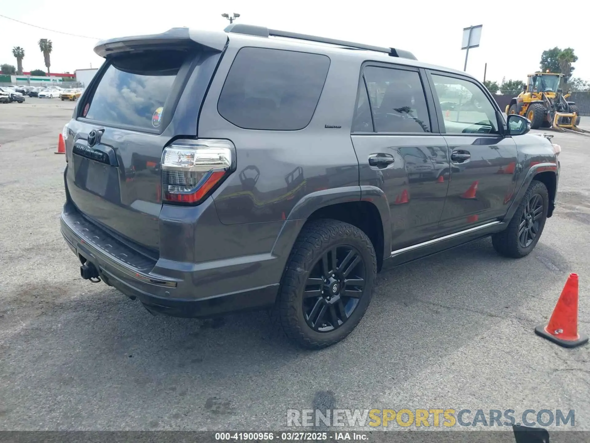 4 Photograph of a damaged car JTEBU5JR3K5619796 TOYOTA 4RUNNER 2019