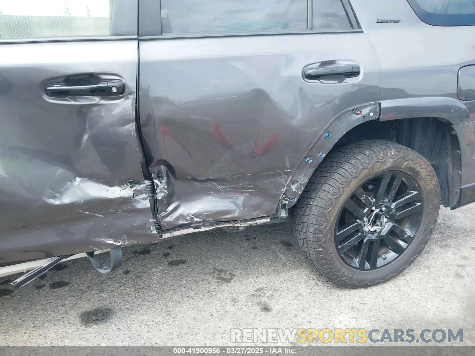 6 Photograph of a damaged car JTEBU5JR3K5619796 TOYOTA 4RUNNER 2019