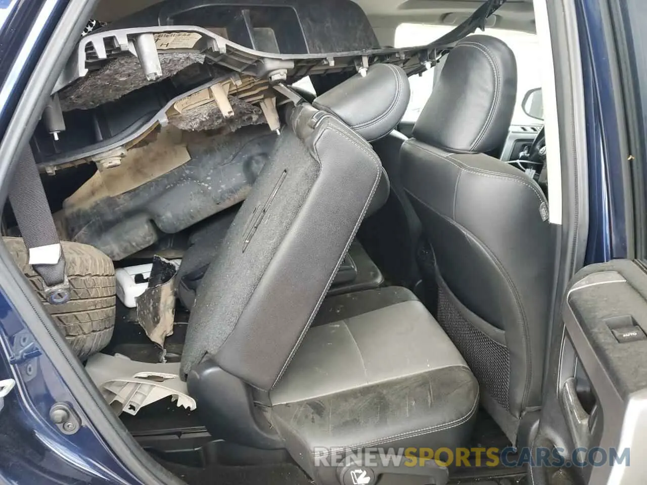 10 Photograph of a damaged car JTEBU5JR3K5625159 TOYOTA 4RUNNER 2019