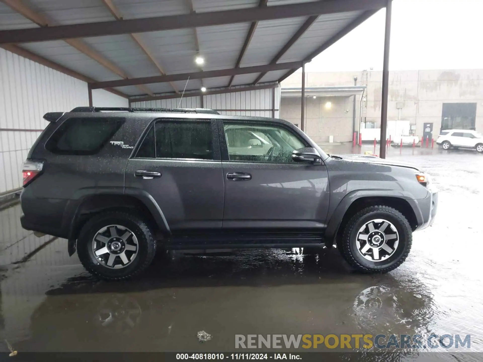 13 Photograph of a damaged car JTEBU5JR3K5641328 TOYOTA 4RUNNER 2019