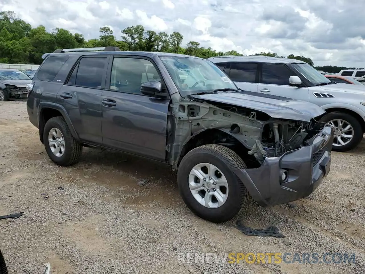 4 Photograph of a damaged car JTEBU5JR3K5646772 TOYOTA 4RUNNER 2019