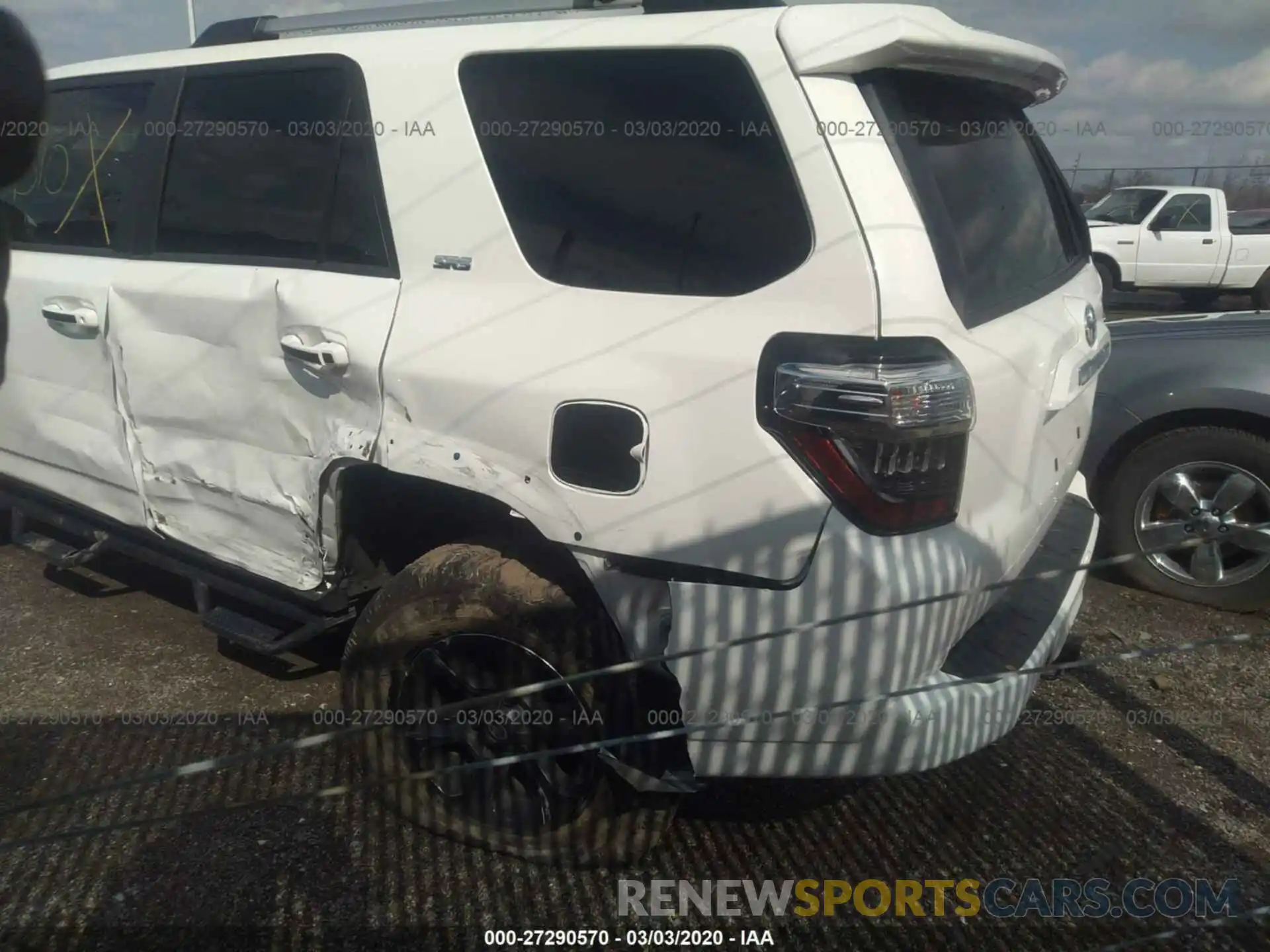 3 Photograph of a damaged car JTEBU5JR3K5650529 TOYOTA 4RUNNER 2019