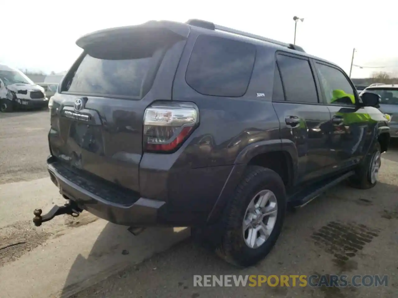 4 Photograph of a damaged car JTEBU5JR3K5657657 TOYOTA 4RUNNER 2019