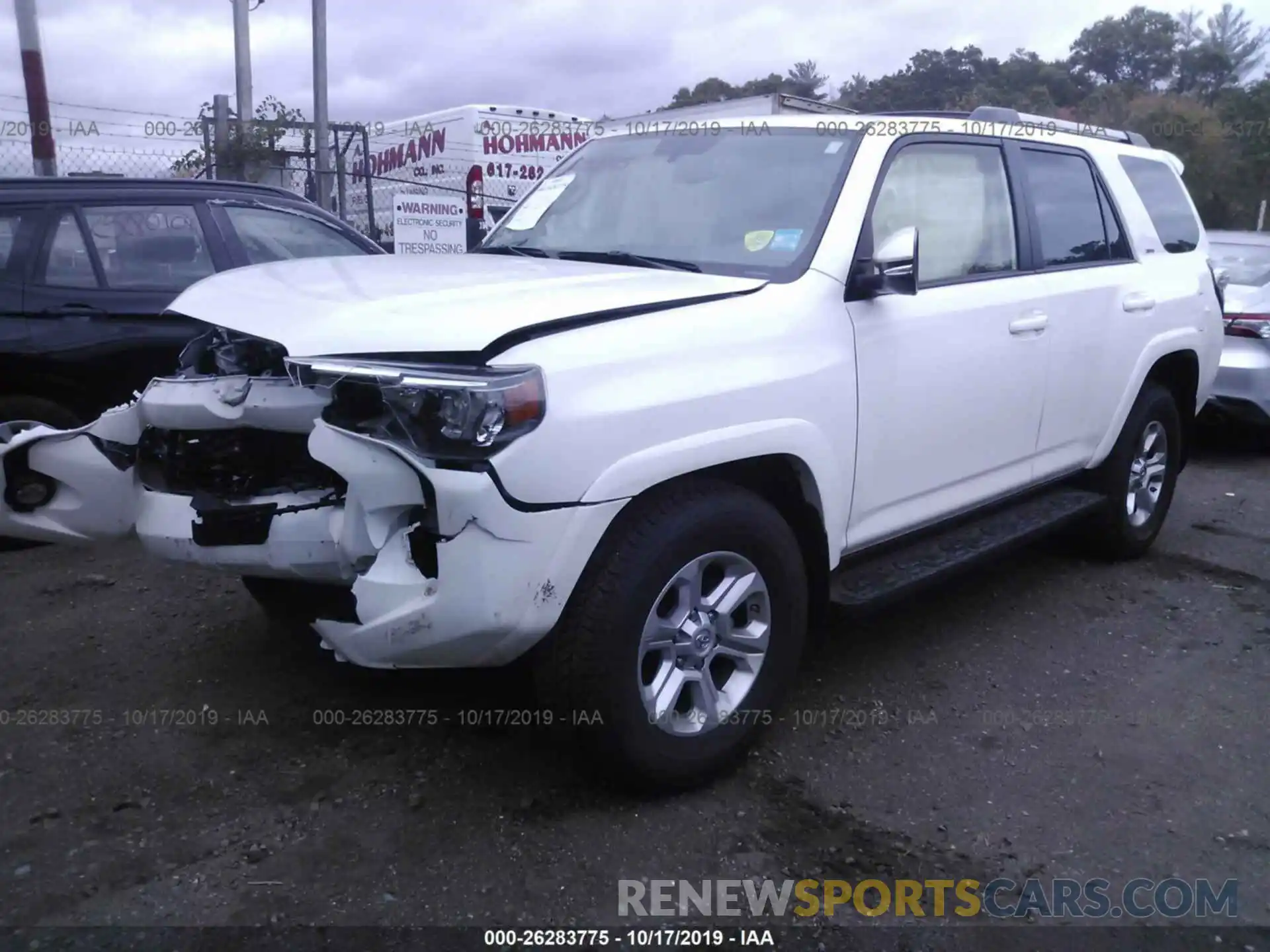 2 Photograph of a damaged car JTEBU5JR3K5658467 TOYOTA 4RUNNER 2019