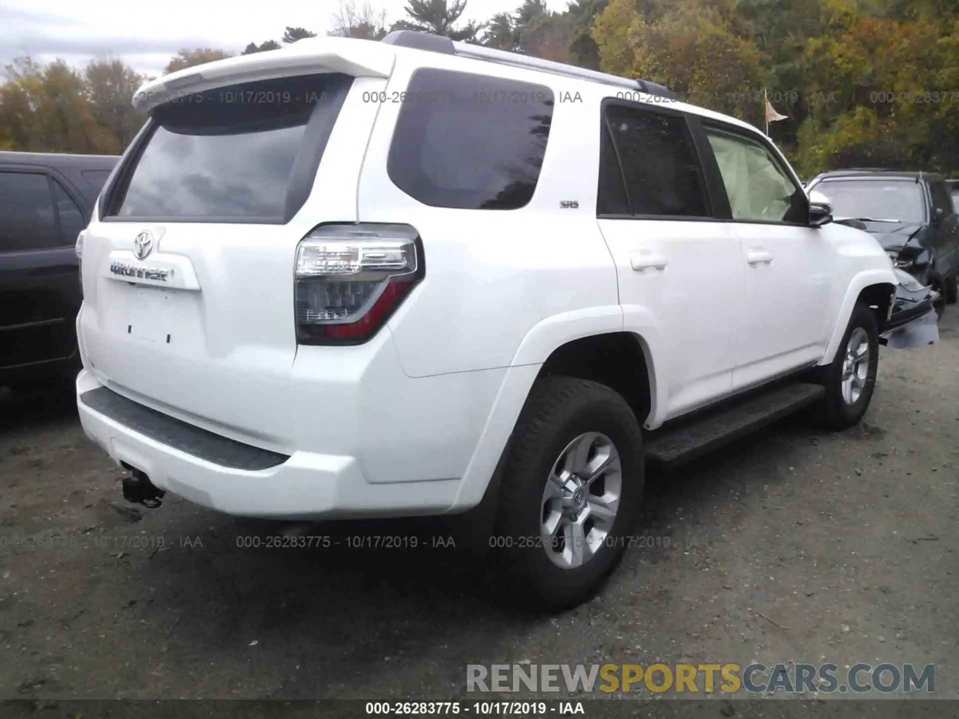 4 Photograph of a damaged car JTEBU5JR3K5658467 TOYOTA 4RUNNER 2019