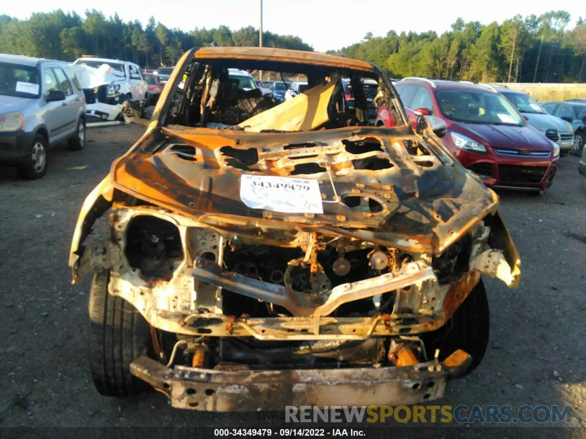 6 Photograph of a damaged car JTEBU5JR3K5661580 TOYOTA 4RUNNER 2019