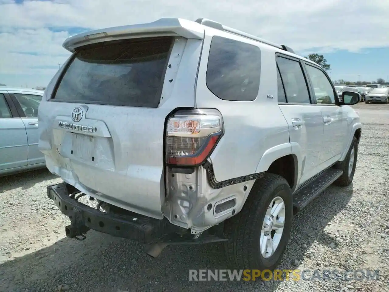 4 Photograph of a damaged car JTEBU5JR3K5665693 TOYOTA 4RUNNER 2019