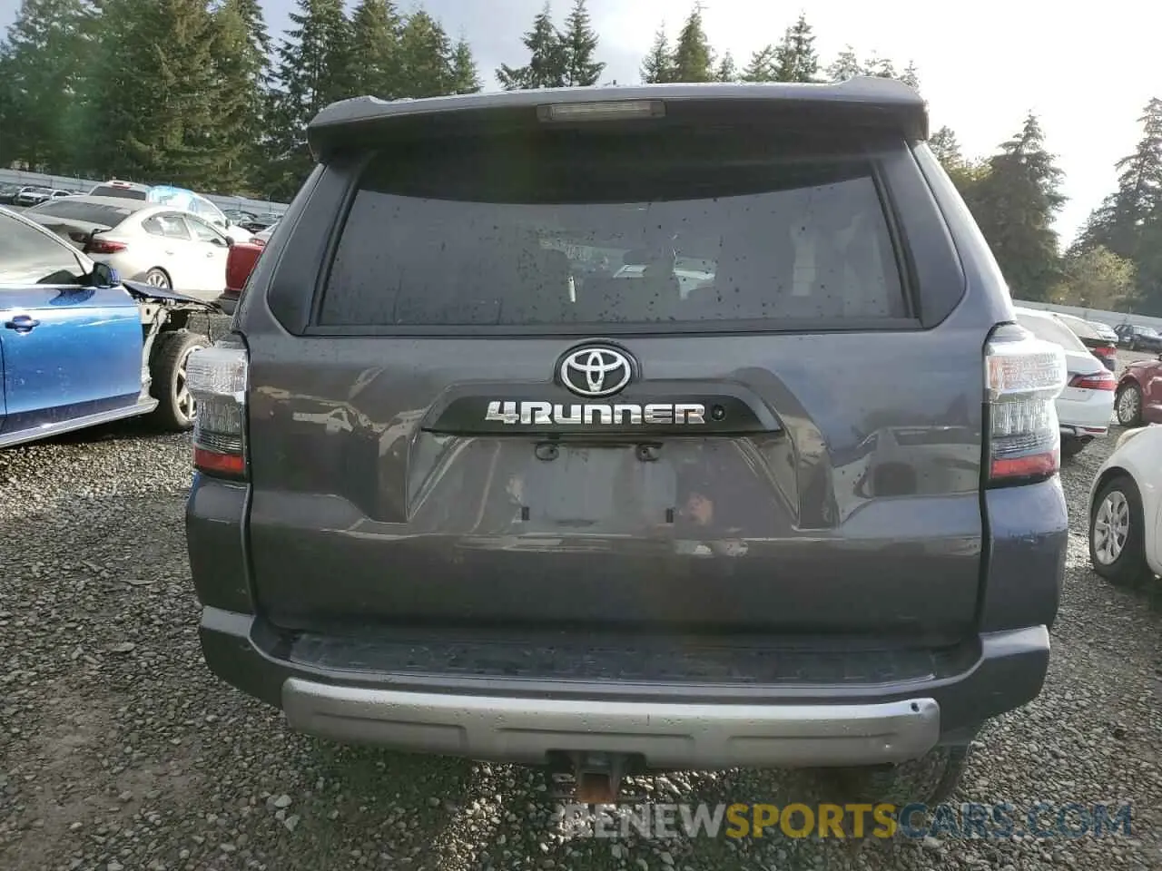 6 Photograph of a damaged car JTEBU5JR3K5670635 TOYOTA 4RUNNER 2019