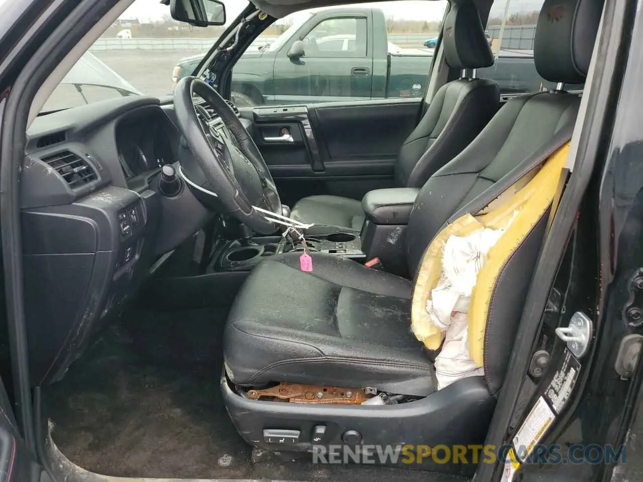 7 Photograph of a damaged car JTEBU5JR3K5690349 TOYOTA 4RUNNER 2019