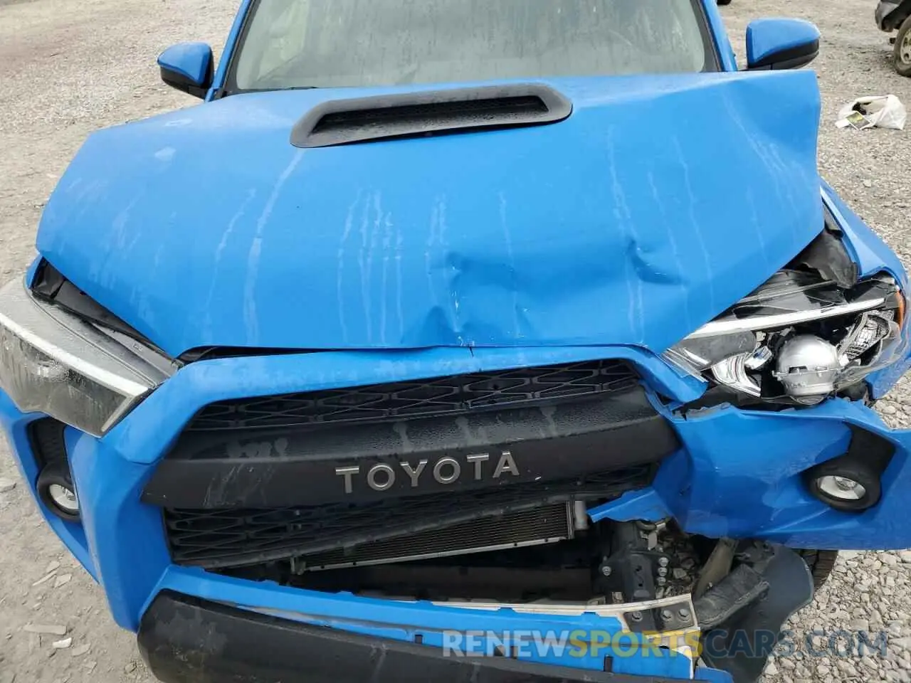 12 Photograph of a damaged car JTEBU5JR3K5690545 TOYOTA 4RUNNER 2019